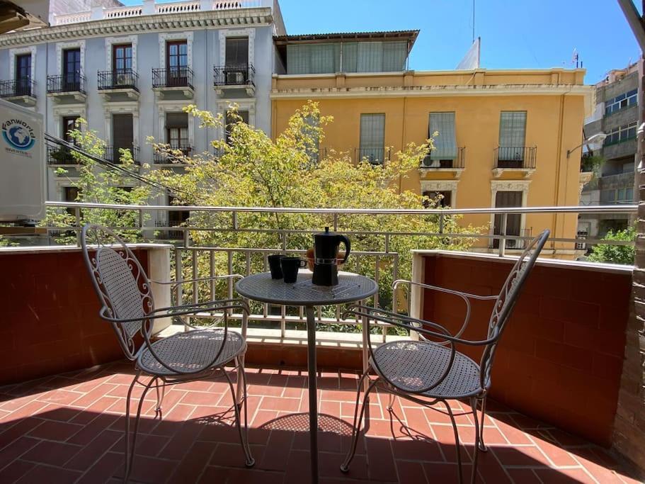 Piso En El Centro De Granada. Parking Opcional Apartman Kültér fotó